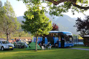 Familien-Camping Reiter - Wohnwagen- und Zeltstellplatz mit Blick auf die Berge auf dem Campingplatz