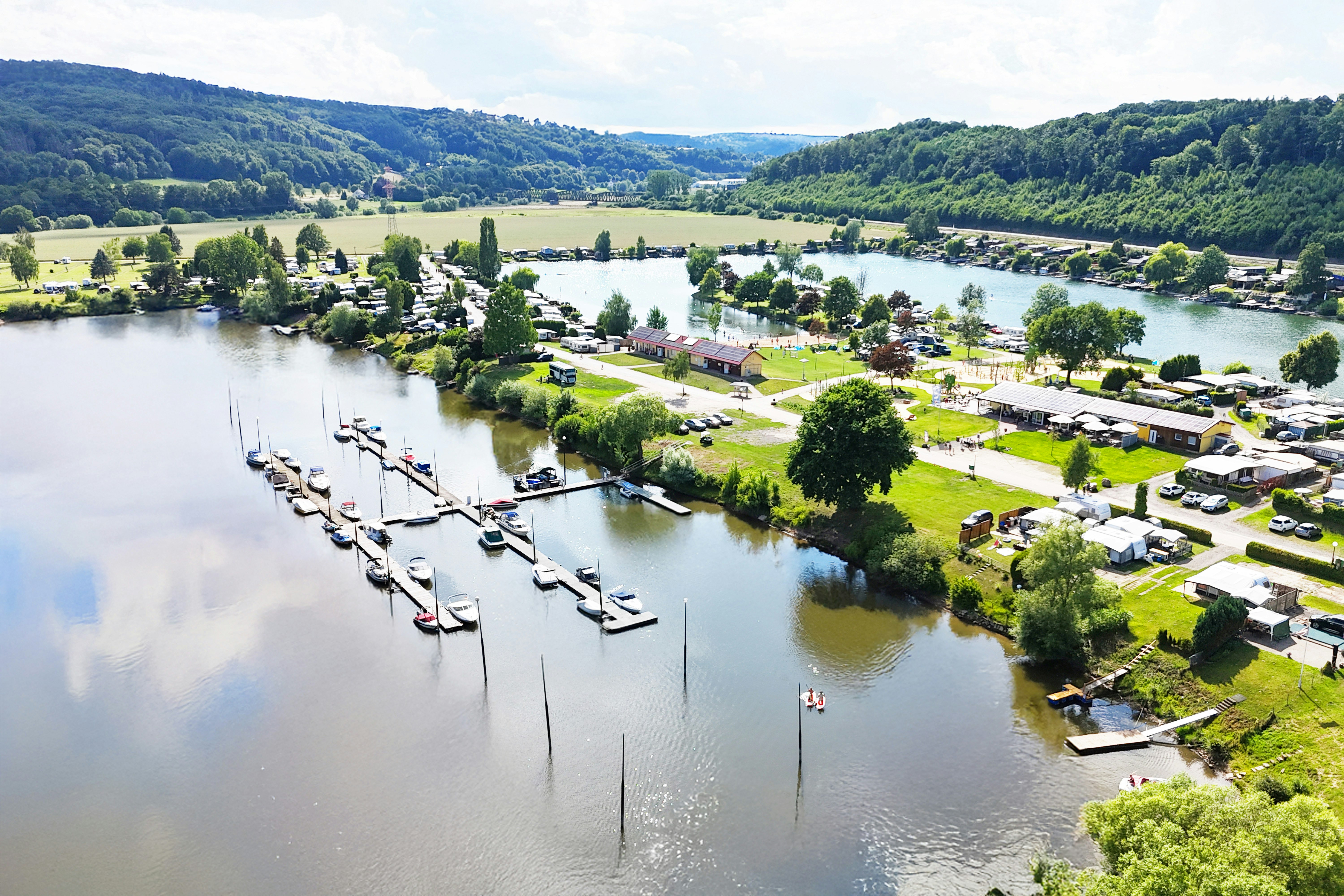 Überland Vlotho - Campingplatz mit Bootshafen