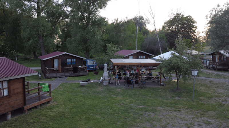 Family-Camp-Kellerwiehl  - Mobilheime mit Veranda auf dem Campingplatz