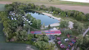 Family-Camp-Kellerwiehl - Übersicht auf das gesamte Campingplatz Gelände