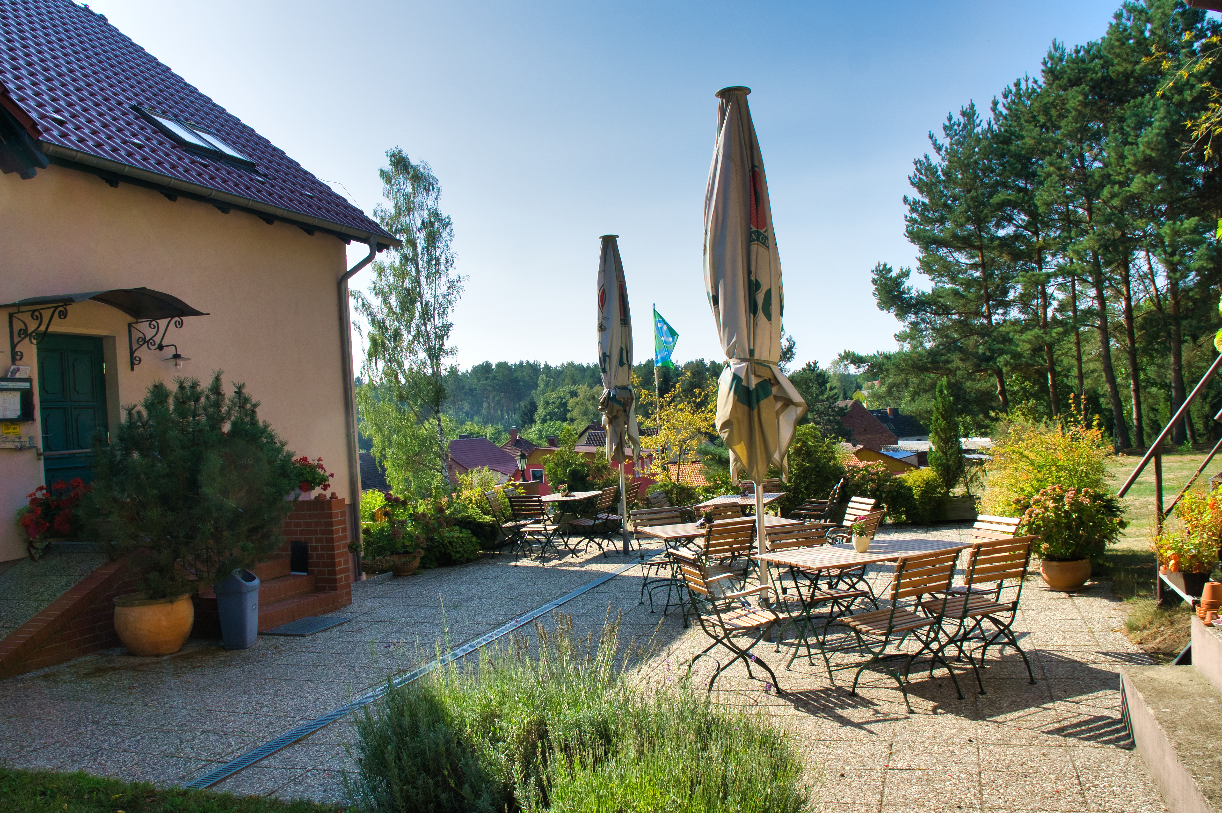 Ferienhof Altglobsow - Biergarten.jpg