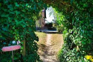 Ferienhof Altglobsow - Standplatz - Eingang.jpg