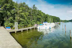 Ferienpark Seehof - Anlegestelle vom Campingplatz am Schweriner See