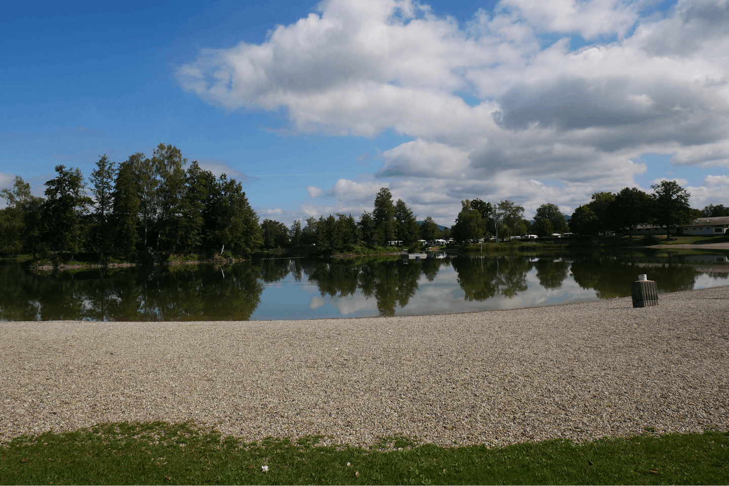 Ferienpark und Campingplatz Adam - Lage am See