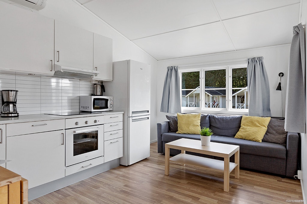 First Camp Sibbarp-Malmö - Innenansicht eines Mobilheims mit Küche