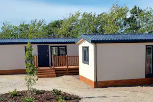 Nissum Fjord Camping - Mobilheime mit Terrasse