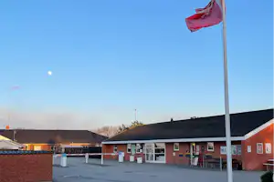 Fjellerup Strands Camping - Eingang des Campingplatz