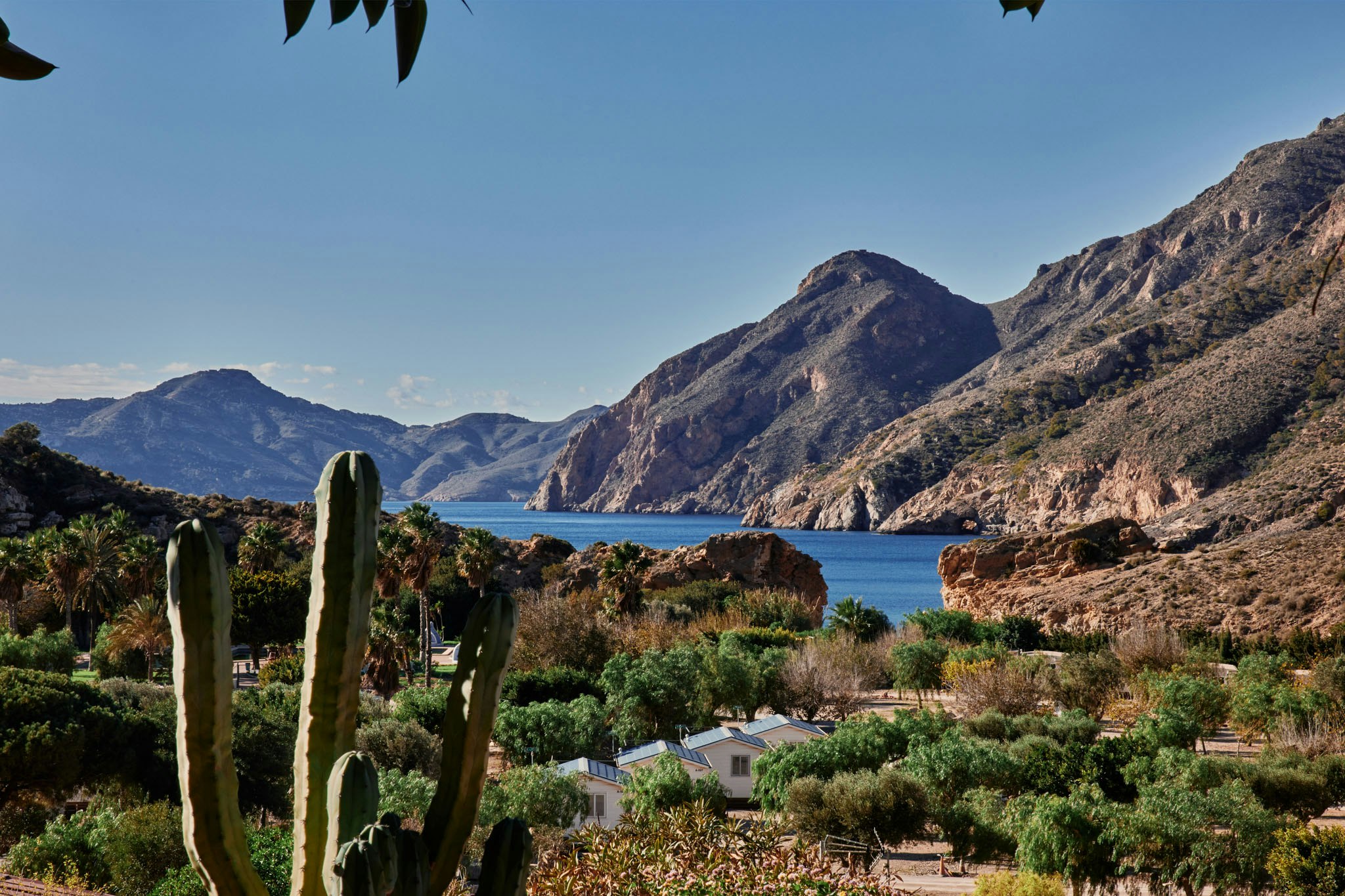 Camping El Portús  FKK-Camping El Portús - Blick auf den Campingplatz am Meer