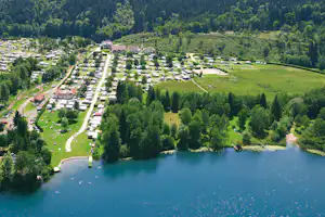 FKK Camping Müllerhof - Blick auf den Campingplatz am See