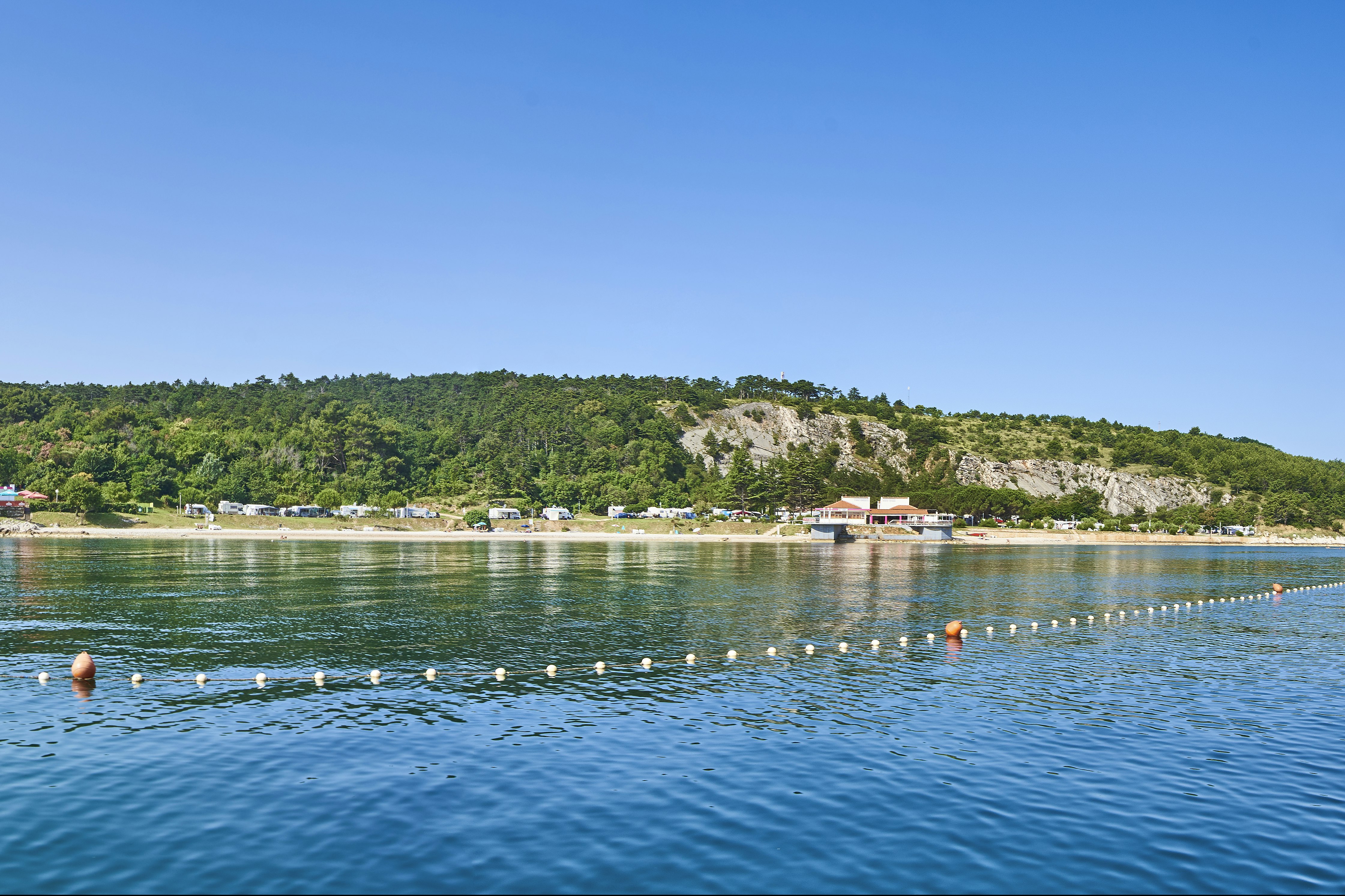 Camping Kanegra - Badestrand in der Natur in der Nähe vom Campingplatz