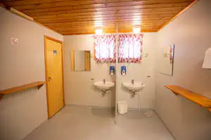 Flo Feriesenter - Sanitaerbereich.jpg