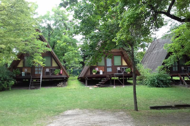 Flamingo Camping - Mobilheim mit Terrasse auf dem Campingplatz 