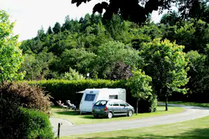 Fleming's White Bridge Caravan and Camping Park - Wohnwagenstellplatz auf dem Campingplatz