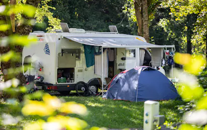 Flower Camping de Rouffiac