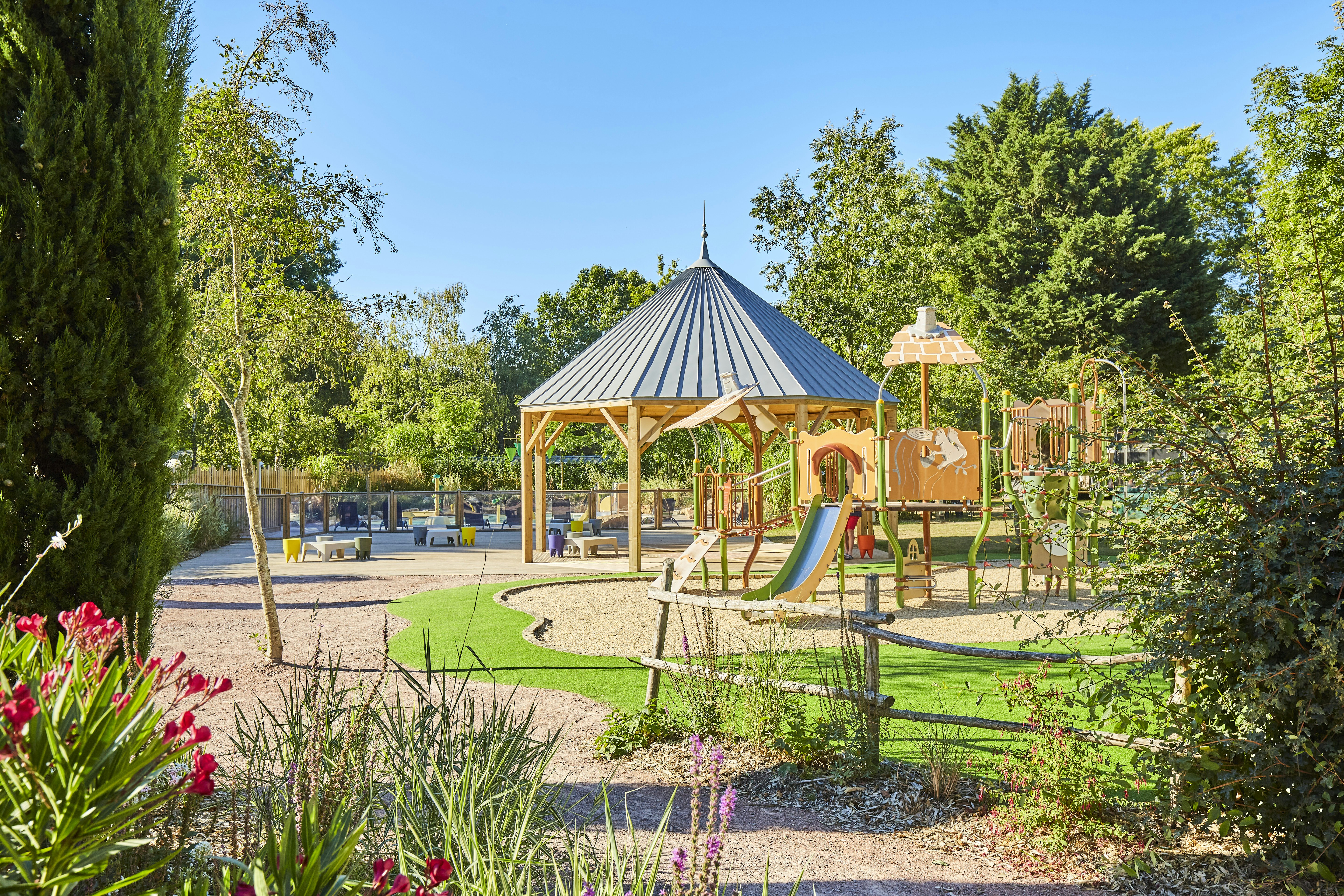 Flower Camping du Lac de La Chausselière - Spielplatz auf dem Campingplatz