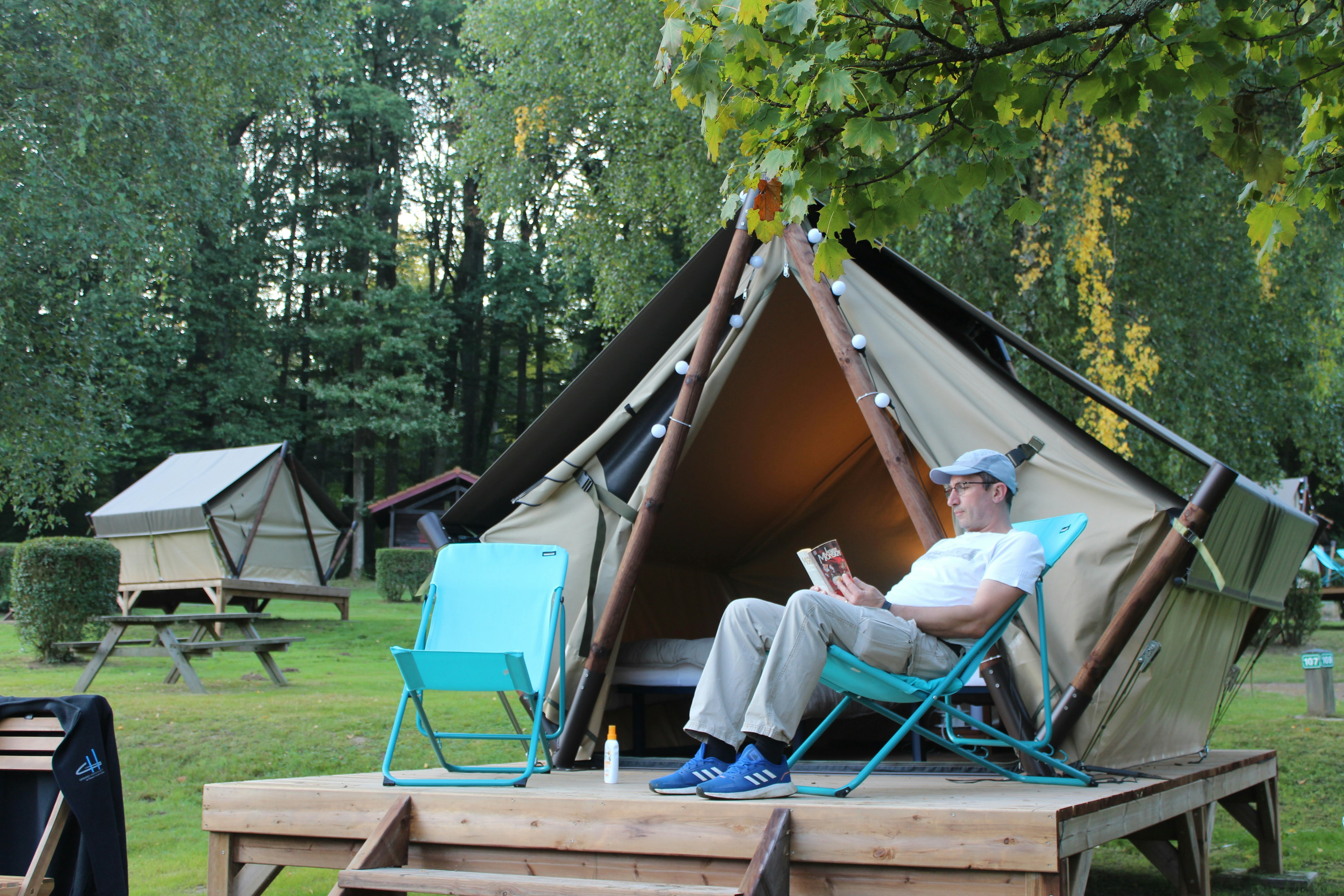 Camping Seasonova Les Vosges du Nord - Miet-Zelt mit kleiner Terrasse 