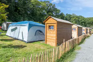Flower Camping La Chênaie - Standplätze auf dem Campingplatz