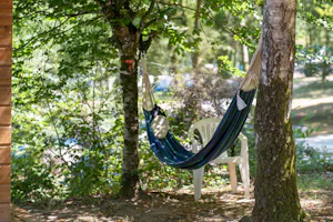 Flower Camping La Plage - Hängematte auf dem Campingplatz