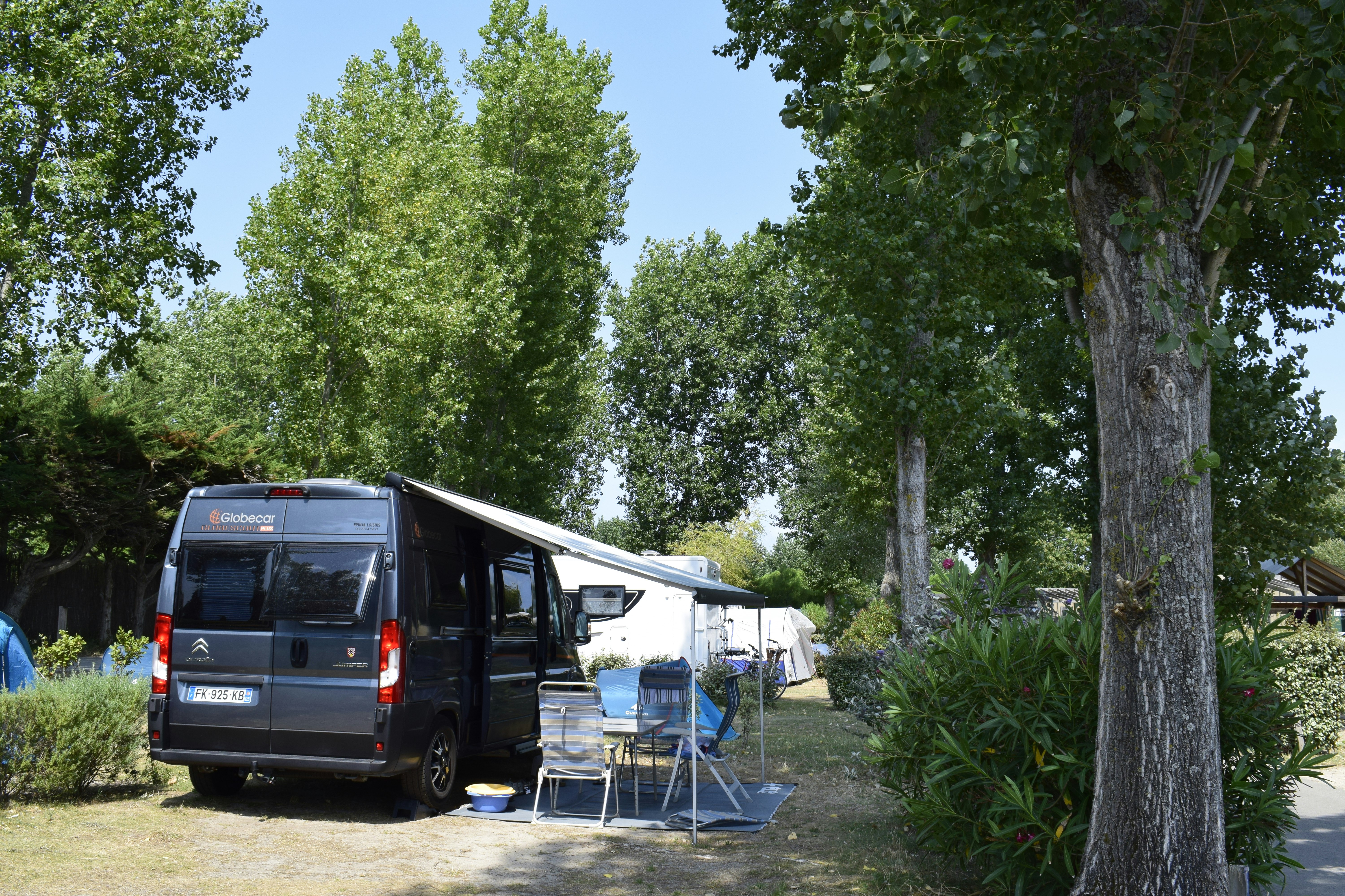 Flower Camping Le Bois d'Amour - Standplätze auf dem Campingplatz