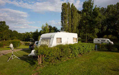 Camping Le Bois Fleuri (Illiers-Combray)