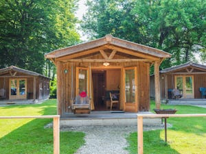 Camping du Buisson Flower Camping Le Domaine Du Buisson - Mobilheim auf dem Campingplatz