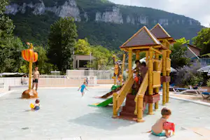 Flower Camping Le Peyrelade - Wasserspielpark auf dem Campingplatz