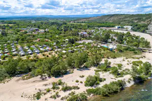 Flower Camping Le Riviera - Campingplatz aus der Vogelperspektive