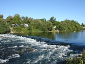 Flower Camping Les 3 Ours - Blick auf den Fluss am Campingplatz