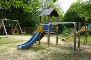 Flower Camping Les Nauves - Kinderspielplatz auf dem Campingplatz