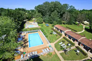 Flower Camping Les Nauves - Übersicht auf das gesamte Campingplatz Gelände