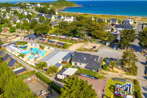 Clicochic Camping Longchamp - Luftaufnahme des Campingplatzes