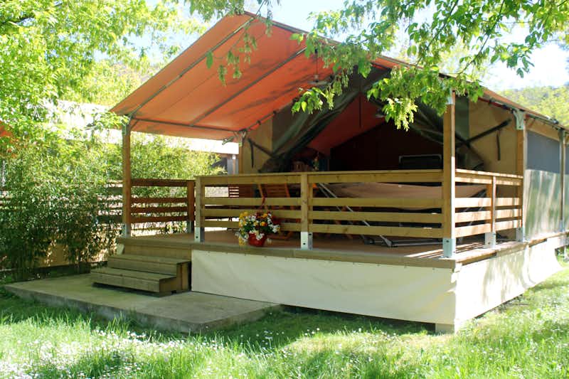 Flower Camping Saint-Amand - Glamping Zelt mit Veranda auf dem Campingplatz