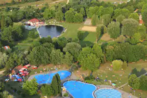 Fényes Camping - Übersicht auf das gesamte Campingplatz Gelände