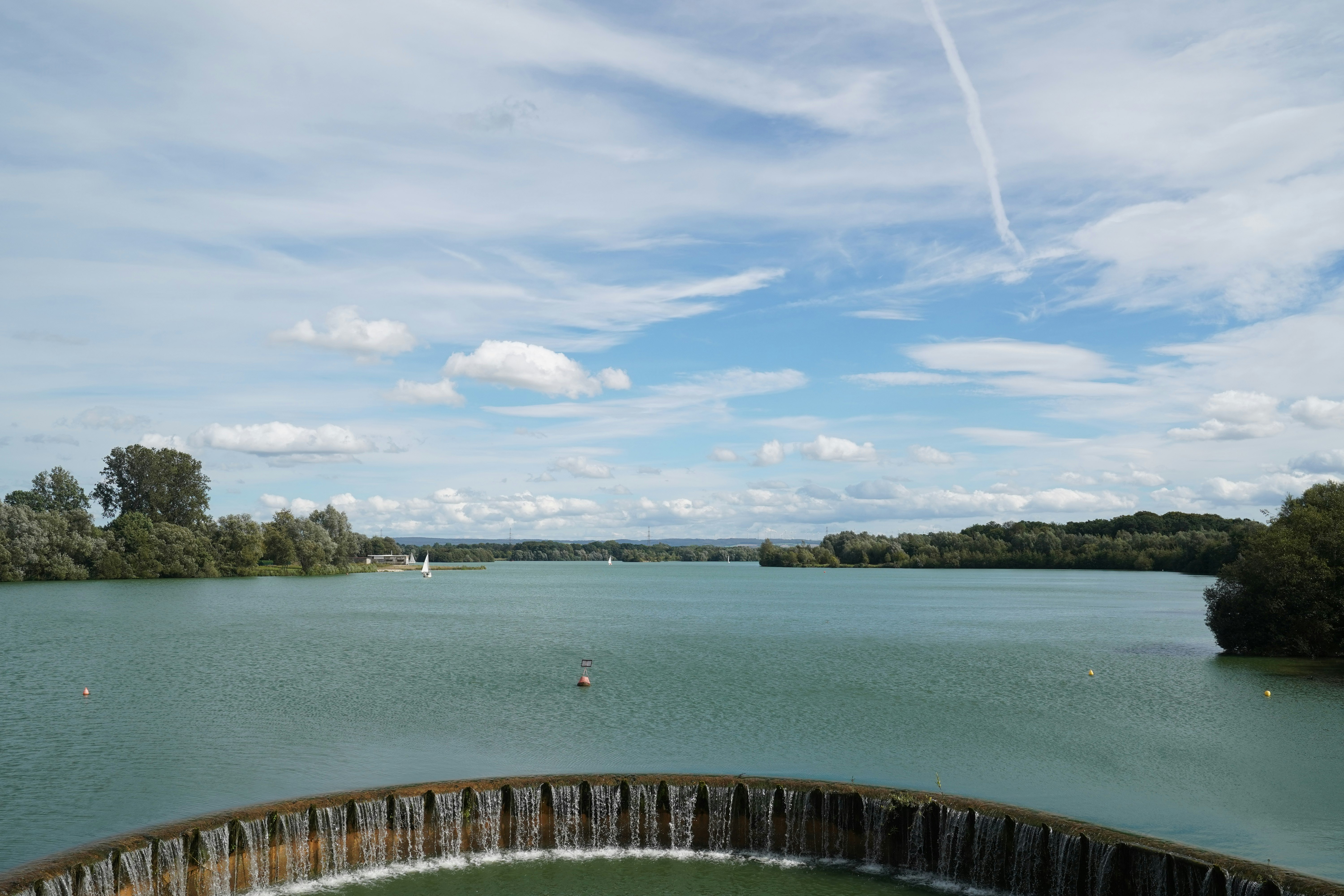 Camping am Lippesee  Freizeit- und Wohnpark am Lippesee - Blick auf den See am Campingplatz