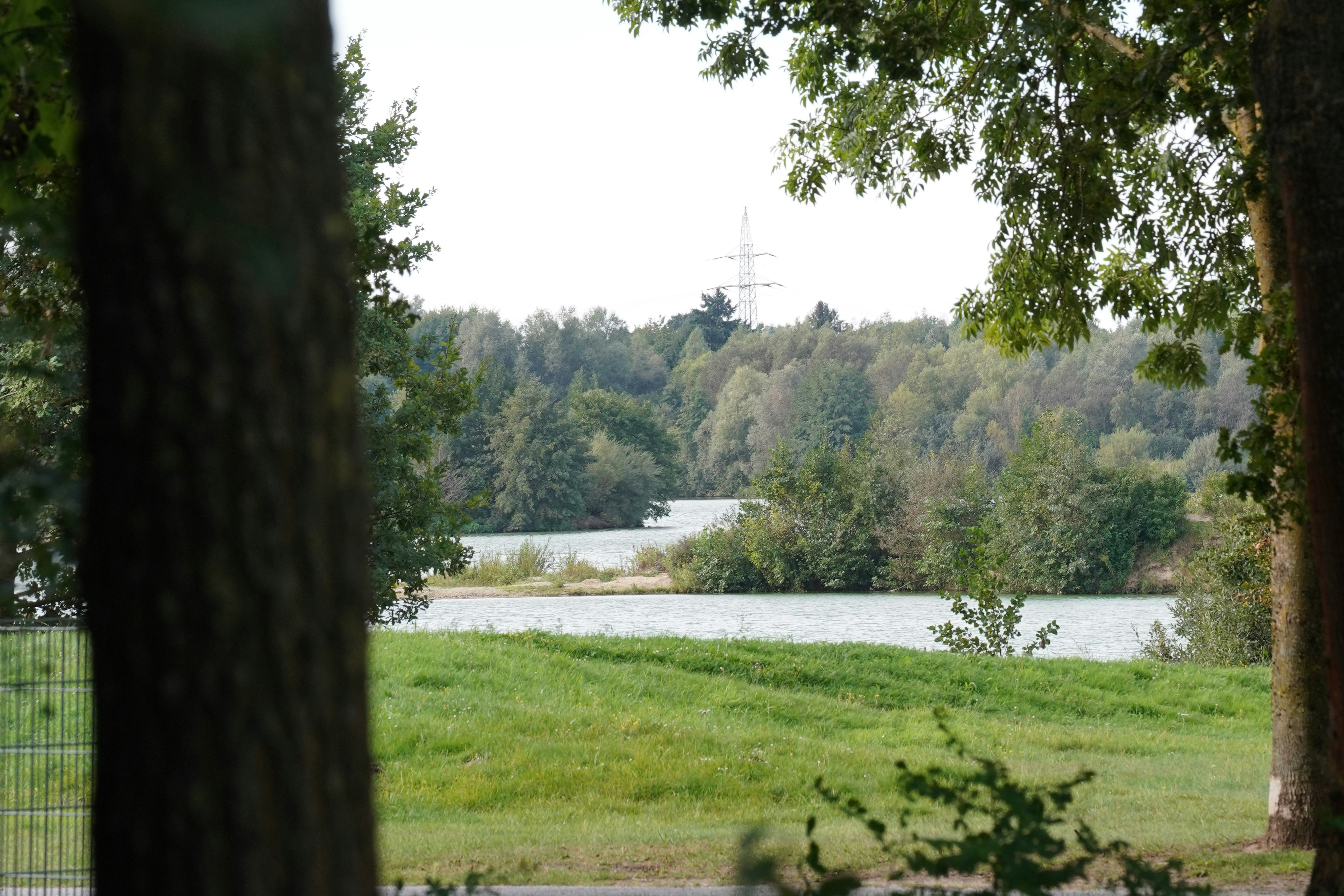 Camping am Lippesee  Freizeit- und Wohnpark am Lippesee - Blick in die Umgebung des Campingplatzes