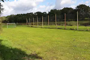 Freizeitwelt Guester - Fussballfeld