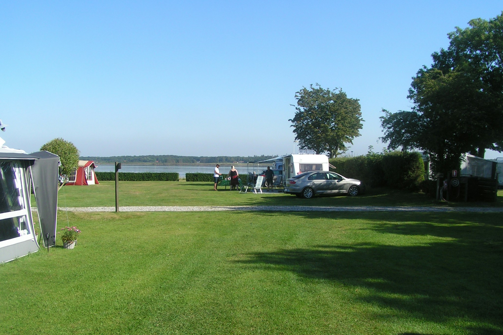 Frydenstrand Camping Mou - Wohnmobil- und  Wohnwagenstellplätze auf dem Campingplatz