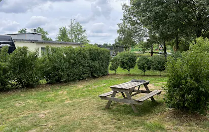 Gadabout Hostel & Camp