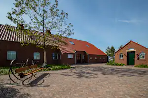 Ganzjahres-Camping Neuharlingersiel - Sanitärgebäude auf dem Campingplatz