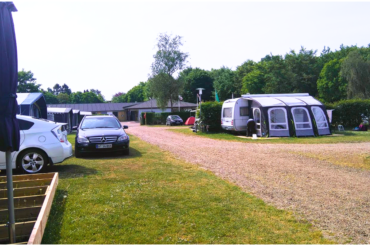 Give Camping - Standplätze auf dem Campingplatz