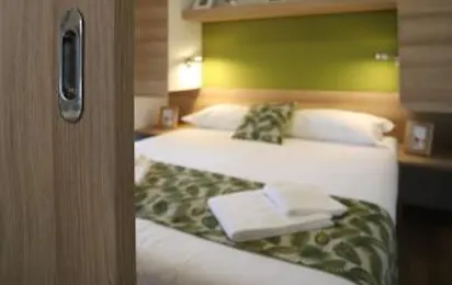 Glamping Italia '90 Experience