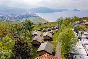 Gran Camping Zarautz - Campingplatz aus der Vogelperspektive