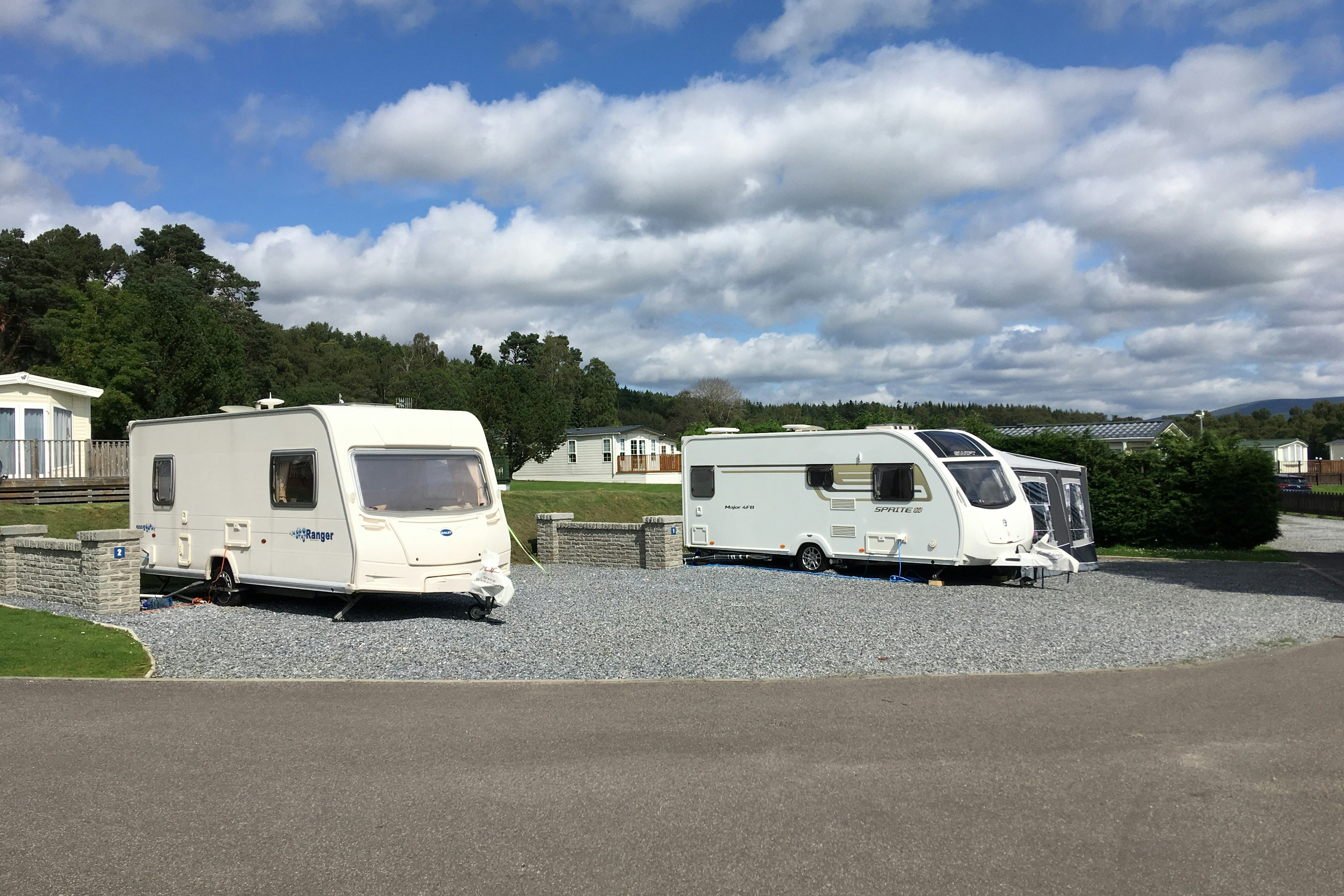 Grantown-on-Spey Caravan Park - Wohnmobil- und  Wohnwagenstellplätze auf dem Campingplatz
