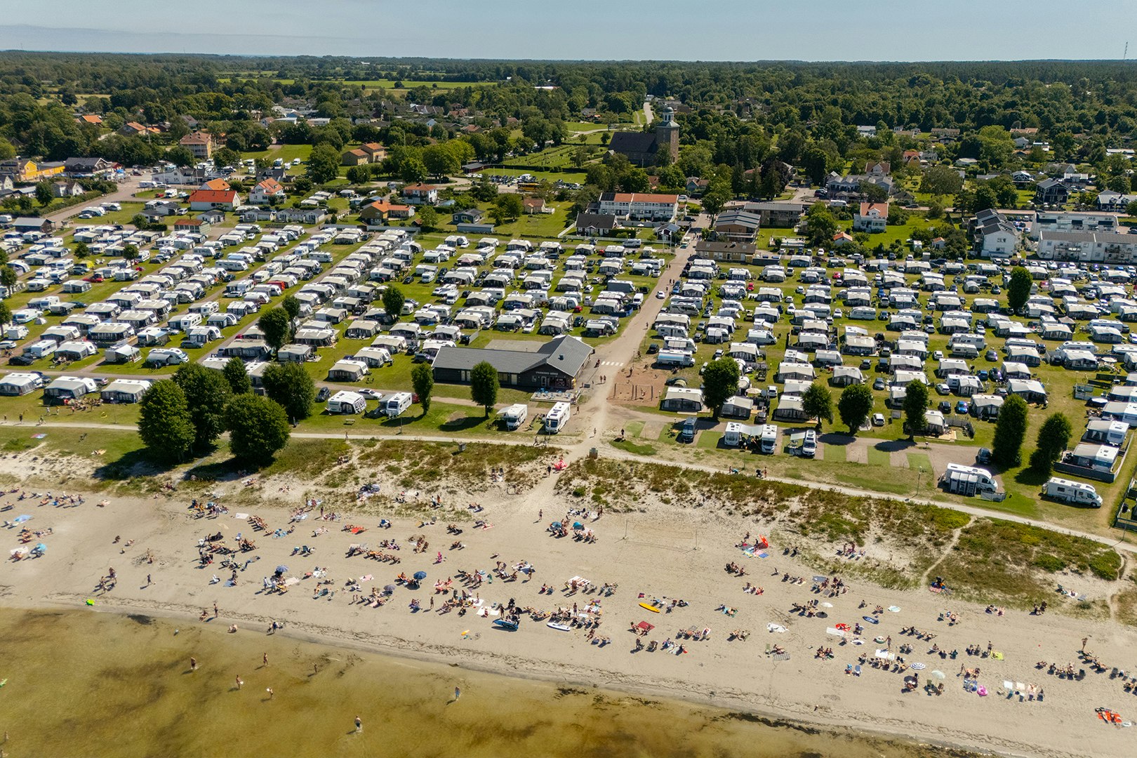 Grönhags Camping - Campingplatz aus der Vogelperspektive vom Wasser aus