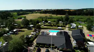 Gudenåcamping Brædstrup - Campingplatzgelände aus der Vogelperspektive