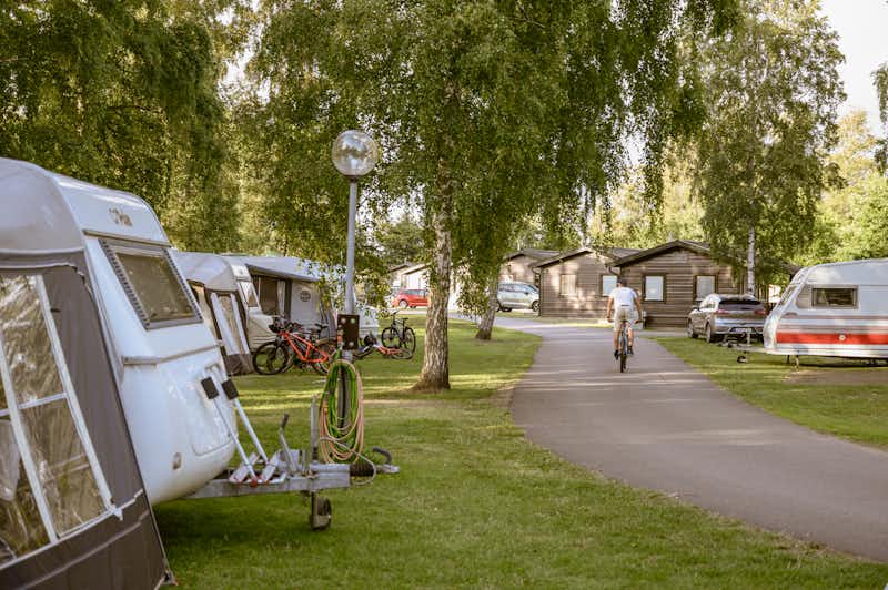 Gullbrannagården - Wohnmobil- und  Wohnwagenstellplätze auf dem Campingplatz