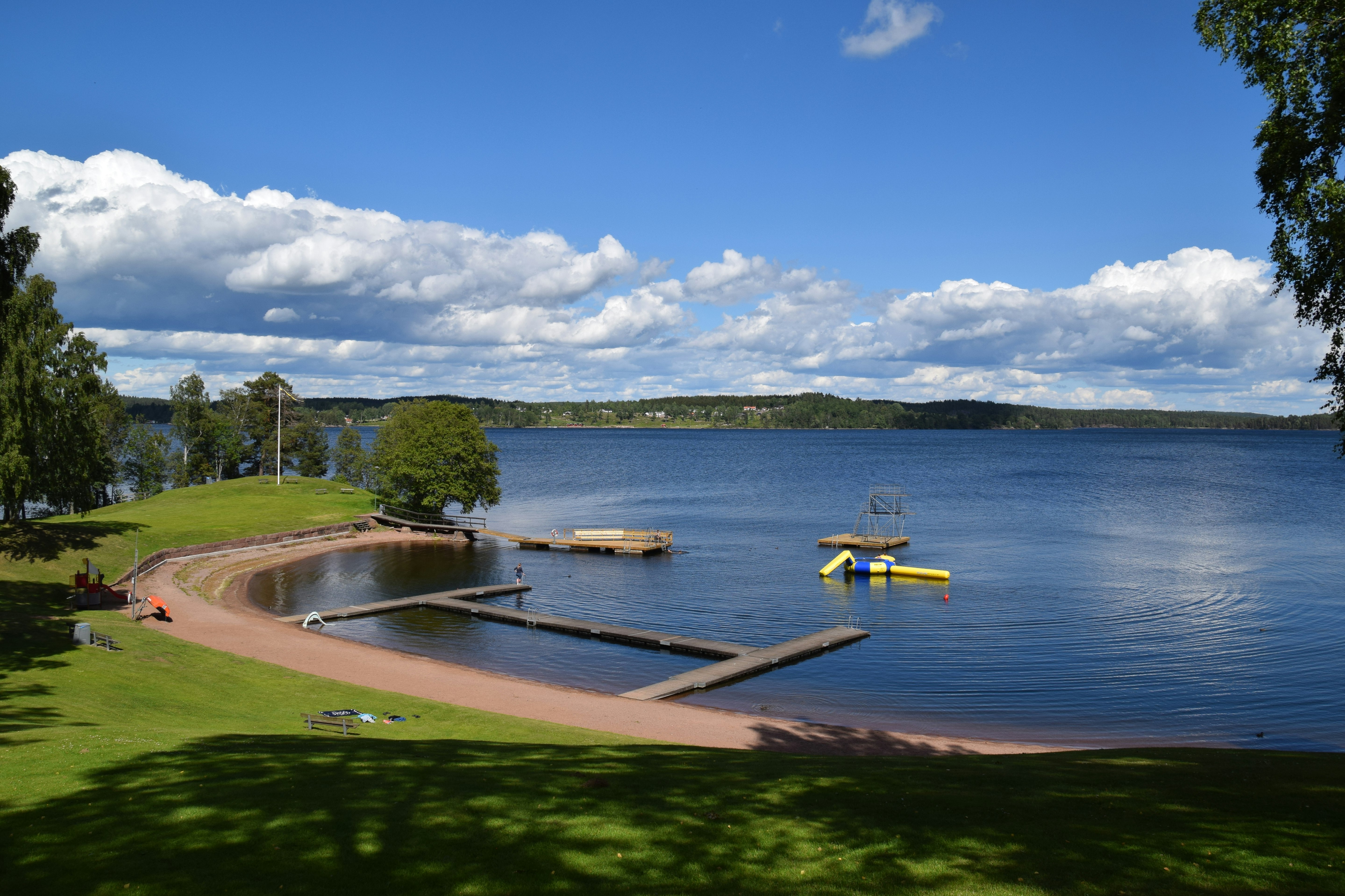 Hätte Camping - Strand mit Steg am Campingplatz