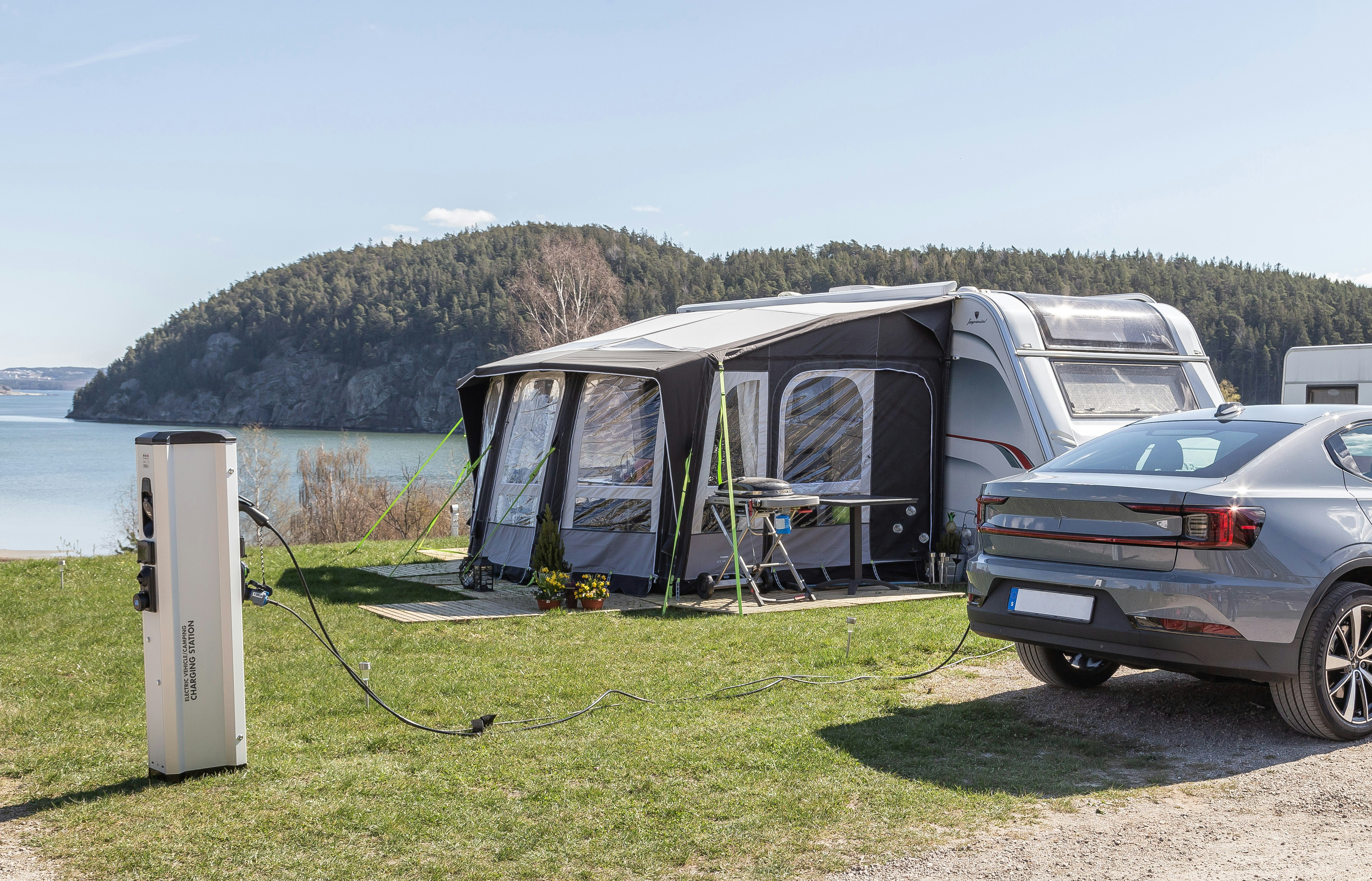 Hafsten Resort - Standplätze mit Blick auf das Wasser