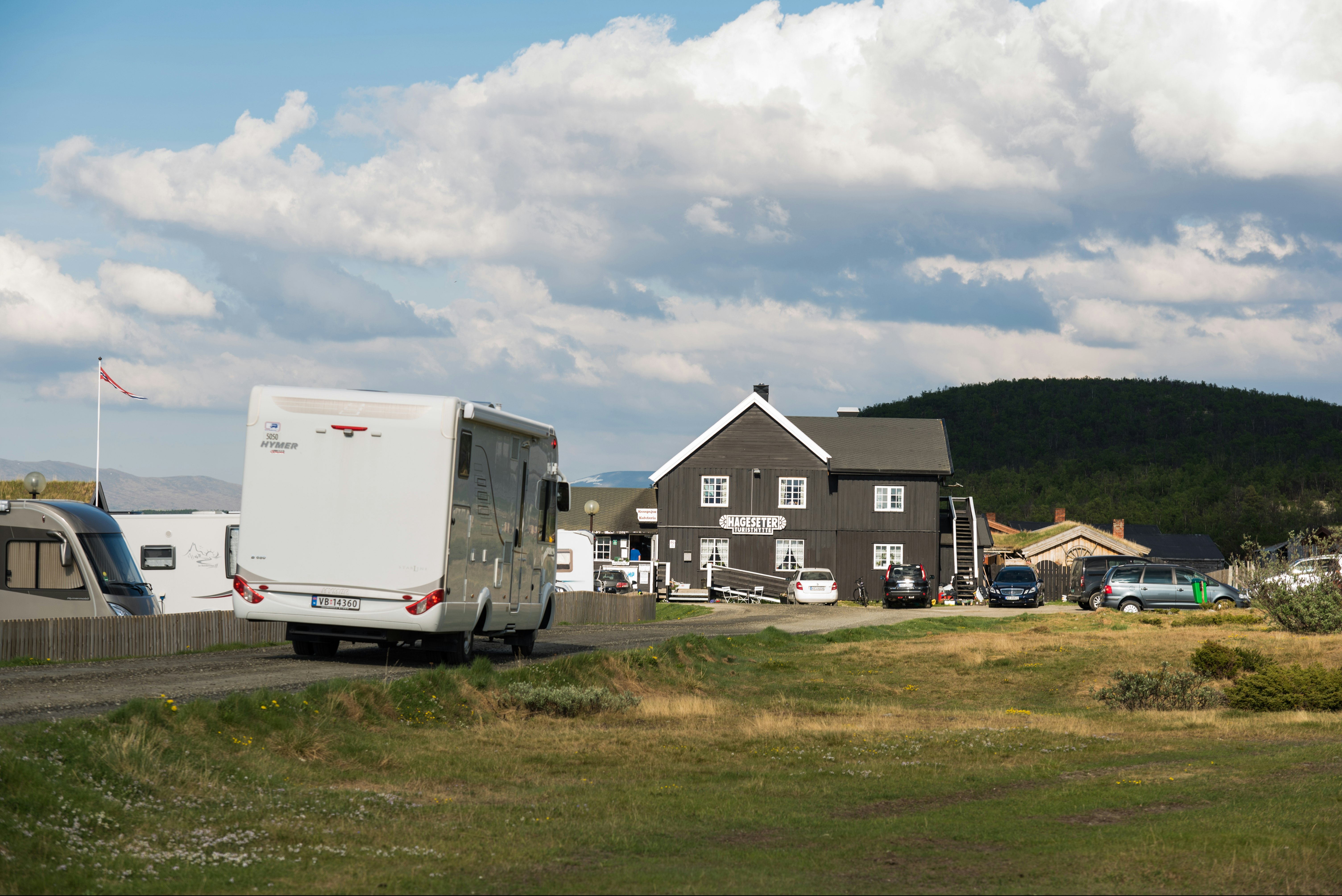 Hageseter Touristcabin - Standplätze und Servicegebäude auf dem Campingplatz