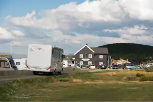 Hageseter Touristcabin - Standplätze und Servicegebäude auf dem Campingplatz